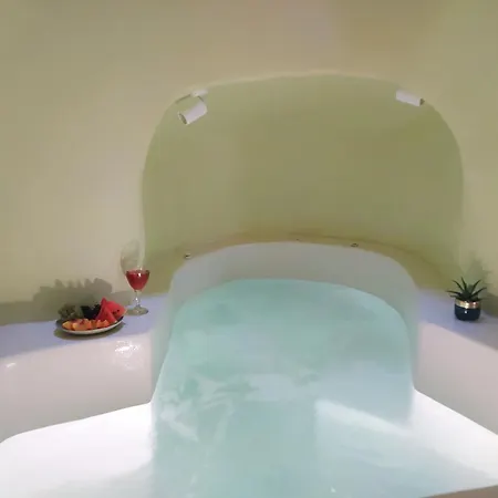 Santorini Oasis- Cave House Villa